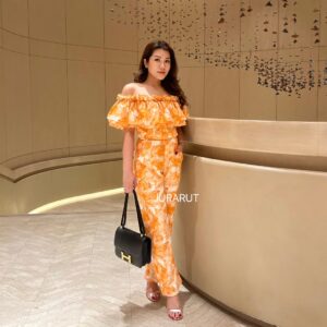 ✨เสื้อเปิดไหล่✨