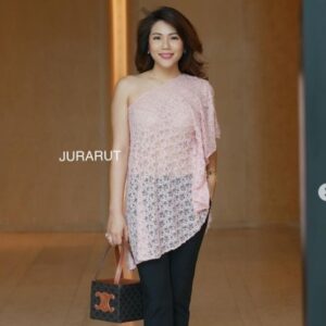 ✨เสื้อเปิดไหล่✨