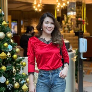 ✨เสื้อคอวี✨