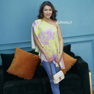 ✨เสื้อเปิดไหล่✨