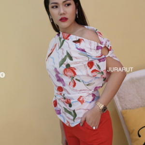 ✨เสื้อคอปาด แขนล้ำแต่งห่วง✨