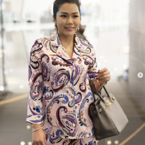 ✨เสื้อปกเทเลอร์กุ๊นขอบ✨