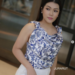 ✨เสื้อคอถ่วงผูกปมตรงไหล่✨