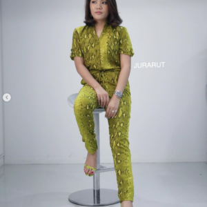 ✨จั๊มสูทลายงู✨