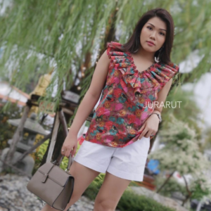 ✨แขนกุดแต่งระบายคอวี✨