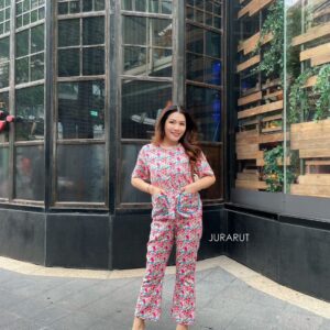 ✨เสื้อคอกลมผ่าหน้า✨