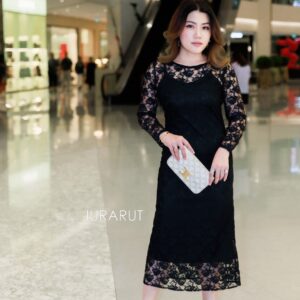 ✨เดรสลูกไม้แขนยาว✨