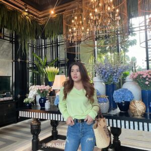 ✨เสื้อคอวี แขนยาว✨