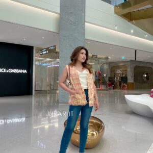 ✨เสื้อแขนกุดคอวี✨